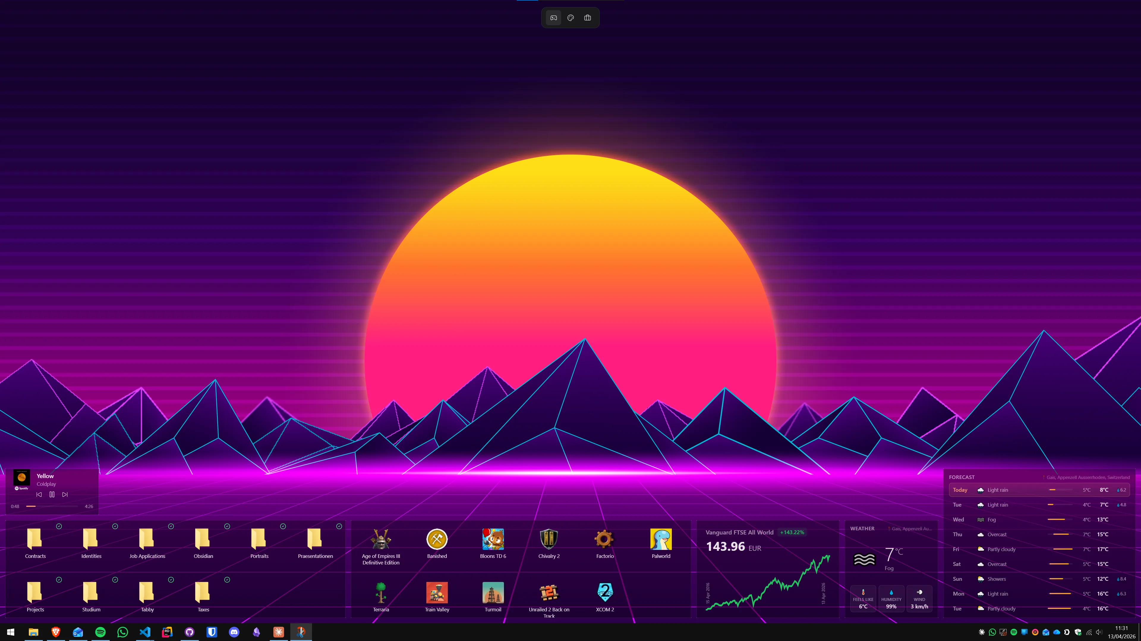 Desktop Windows con widget Themia che mostrano meteo, calendario e statistiche di sistema sullo sfondo