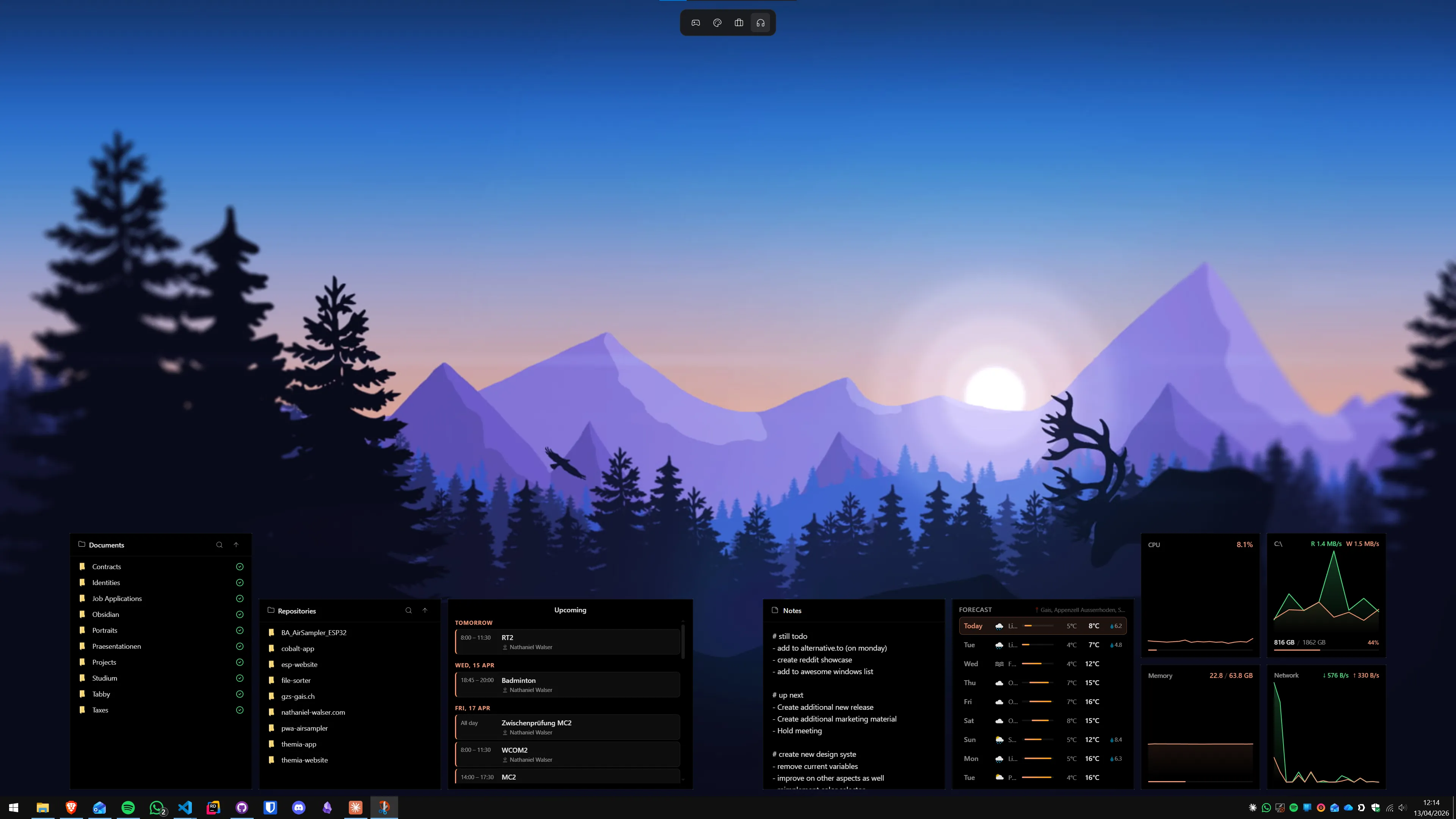 Windows-11-Desktop mit Themia-Wetter-Widget und Kalender-Widget neben sauber organisierten Programm-Shortcuts in Fences-Containern